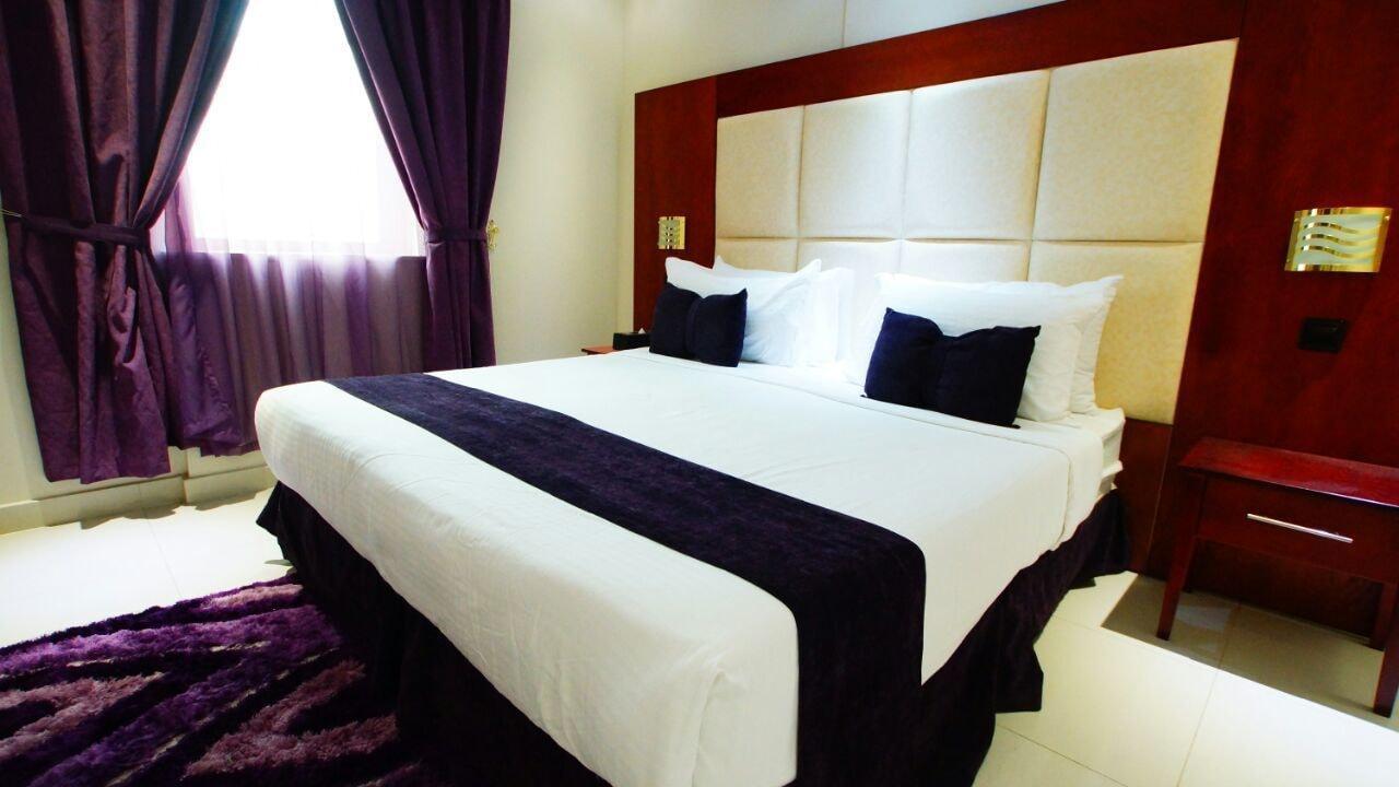 Al Muhaidb Al Takhasosi Suites Эр-Рияд Экстерьер фото